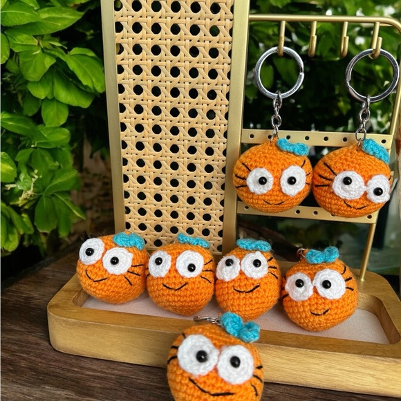 Crochet Smiling Face Keychains, Handmade Orange Happy Face Accessories - Picture 4 of 6
